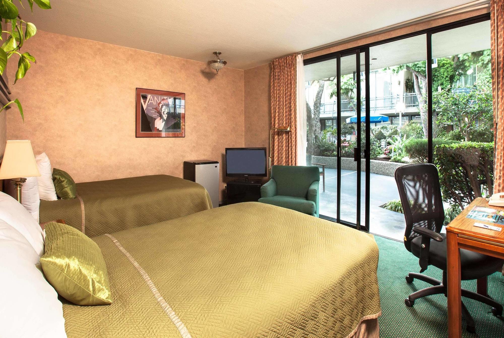 Travelodge Hotel At Lax Los Angeles Eksteriør billede