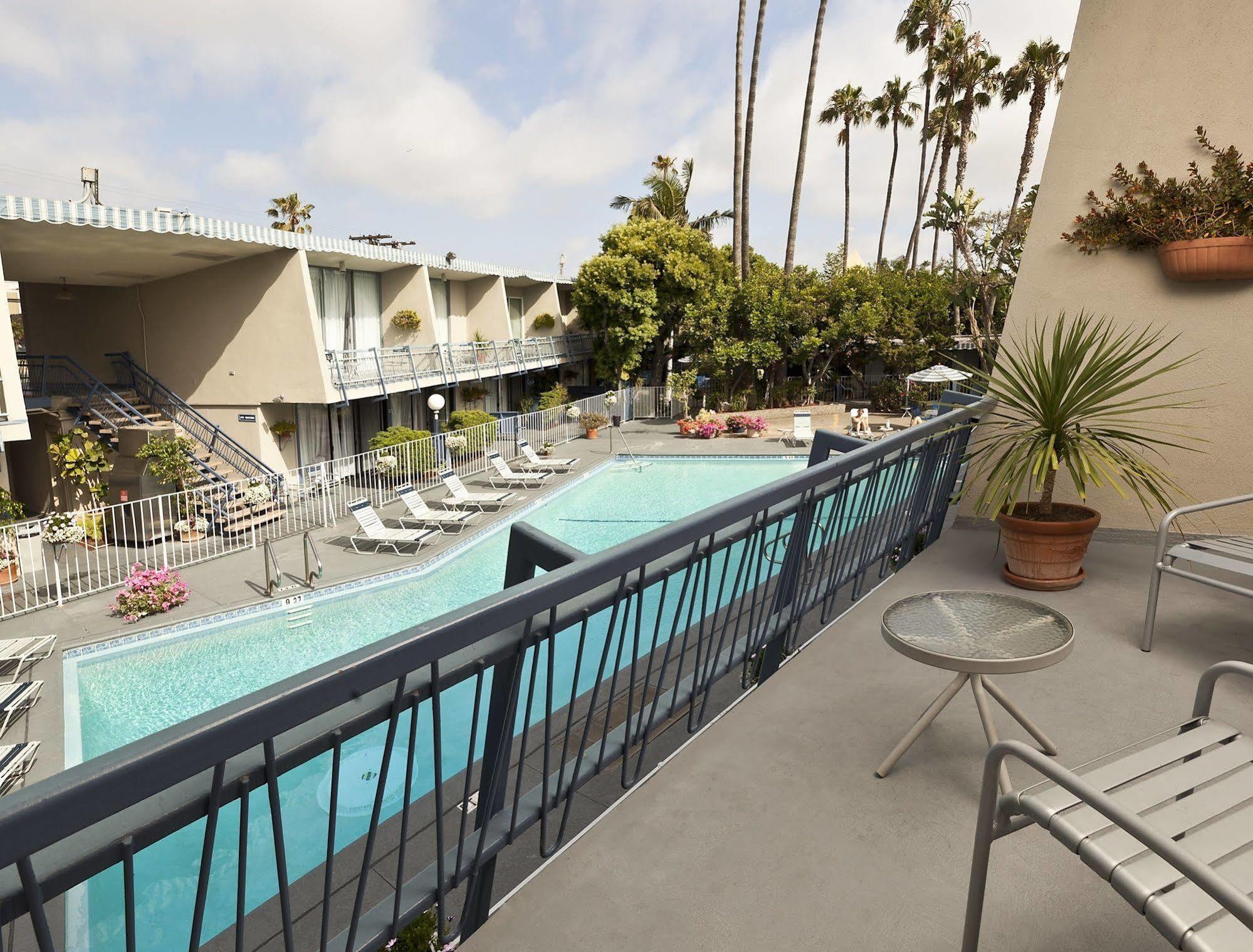 Travelodge Hotel At Lax Los Angeles Eksteriør billede